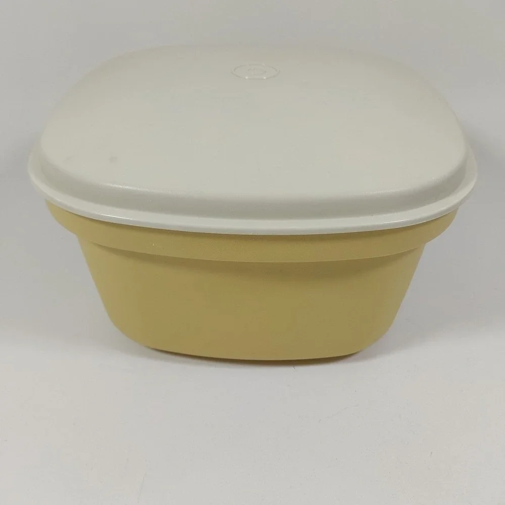 Tupperware Steam & Store 888-10 w/ Lid‎ & 889-10 Harvest Gold